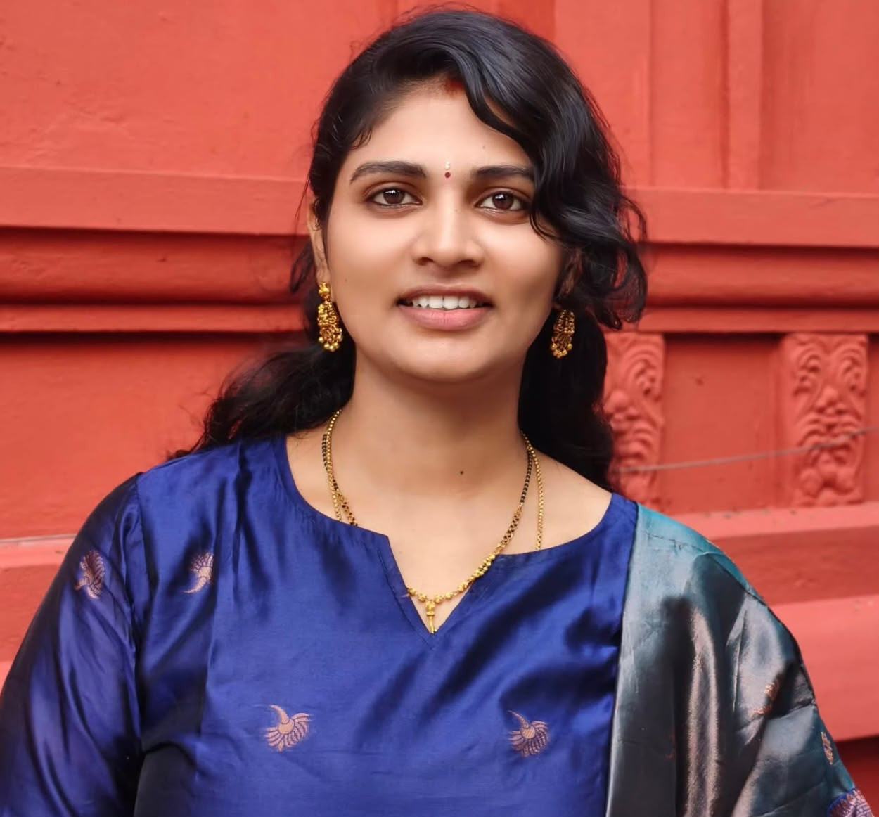 উপমা ভাবীর গুদ চিরে চোদা